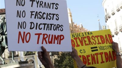 جارديان: 48% من الأوروبيين يعتبرون ترامب 