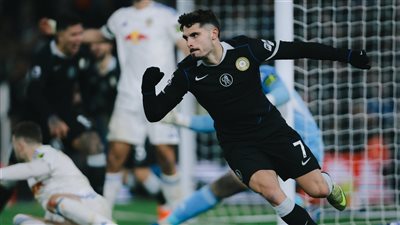 ليدز يونايتد يقسو على تشيلسي بثلاثية في الدوري الإنجليزي