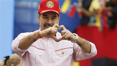 الرئيس الفنزويلي: أجريت محادثة ودية ومحترمة مع ترامب وأهلا بالدبلوماسية