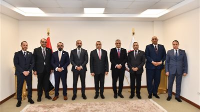 وزير الدولة للإنتاج الحربي يشهد مراسم توقيع عقود للتعاون المشترك في المجال العسكري