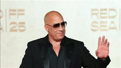 مايكل كين وفين ديزل على ريد كاربت افتتاح مهرجان البحر الأحمر 