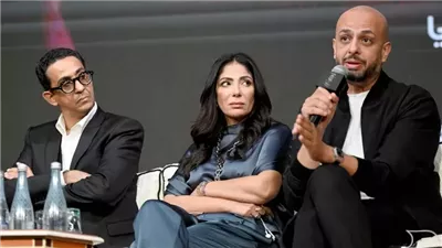 أحمد مراد: رؤية فيلم 