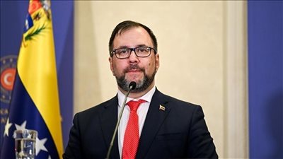 بينهم 140 طفلا، عودة أكثر من 500 مواطن فنزويلي جوا إلى بلادهم من أمريكا والمكسيك 