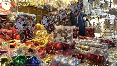 أسعار شجر الكريسماس في درب البرابرة،