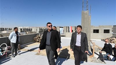 وزير الإسكان يتفقد مشروعي M8 by the lake وبوغاز توصيل المياه لبحيرة نيو مارينا 