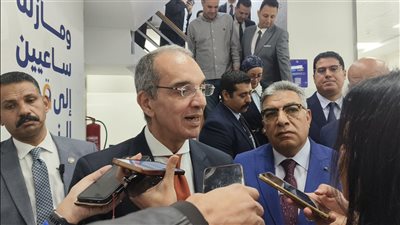 وزير الاتصالات: بدء تطبيق التطوير في شهادة براءة الذمة بالمرور غدا 