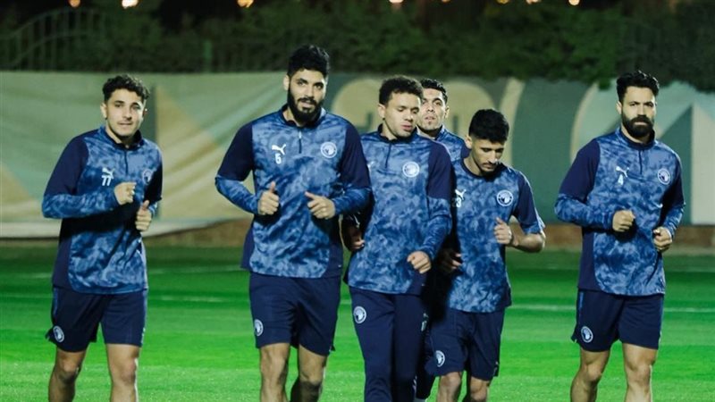 بيراميدز، فيتو
