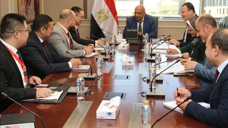 اجتماع الدكتور محمود