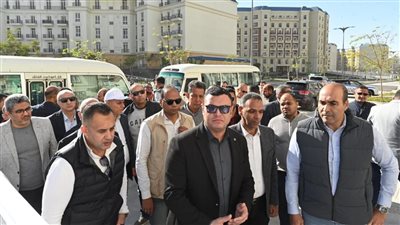 وزير الإسكان يتفقد 3 مشروعات سكنية في العلمين الجديدة 