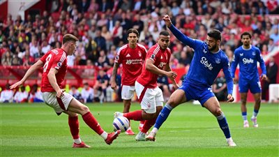 إيفرتون يقسو على نوتنجهام بثلاثية في الدوري الإنجليزي