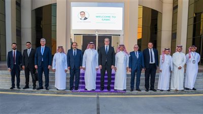 وزير البترول يبحث التعاون في مجال البتروكيماويات مع الرئيس التنفيذي لـ سابك السعودية