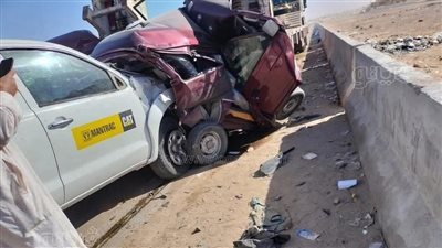 بالأسماء، مصرع وإصابة 6 أشخاص في حادث تصادم على طريق رأس الحكمة