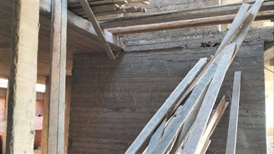 إصابة 8 عمال في انهيار شدة خشبية ببرج تحت الإنشاء ببنها 