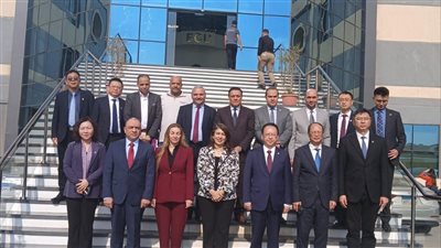الجامعة المصرية الصينية تستقبل وفدًا من جامعة نانجينج لتعزيز التعاون الأكاديمي والبحثي 