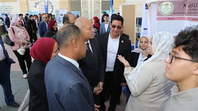 محافظ القاهرة يؤكد على اهتمام القيادة السياسية بالبرمجة والذكاء الاصطناعي