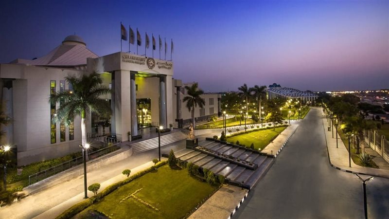 جامعة مصر للعلوم