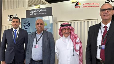 نشاط مكثف داخل جناح مدينة الإنتاج الإعلامي بمهرجان البحر الأحمر السينمائي