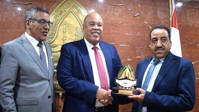 وفد اقتصادي مغربي يزور غرفة القاهرة لبحث سبل تعاون جديدة