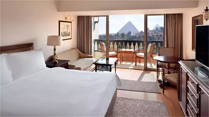 زيادة الطاقة الفندقية