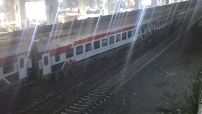 رفع آثار خروج عربات قطار بمحطة بشتيل عن القضبان وإعادة الحركة لطبيعتها