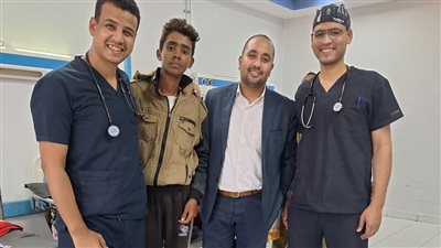 فريق طبي بمستشفيات قنا الجامعية ينجح في إنقاذ عامل رخام من إصابة قاتلة