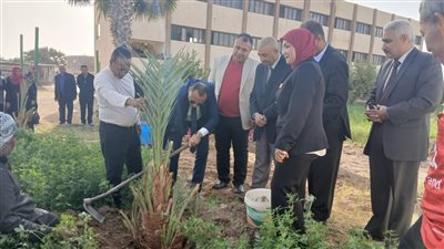 تدشين مبادرة “ازرع نخلة” بمدارس الوادي الجديد لتعزيز الوعي البيئي
