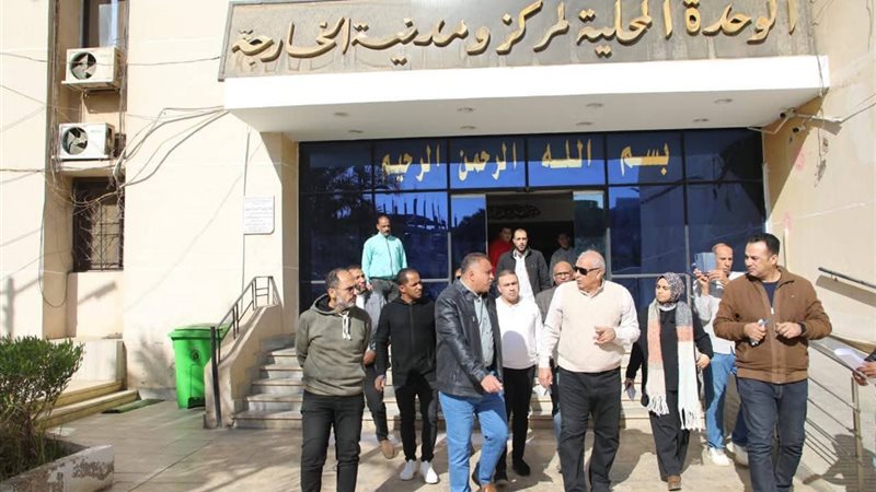 زيارة المحافظ للمركز