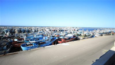  استمرار توقف حركة الملاحة والصيد بميناء البرلس لسوء الأحوال الجوية