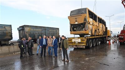 محافظ الغربية يتفقد موقع انقلاب أتوبيس ويطمئن على المصابين بالمستشفى (صور)