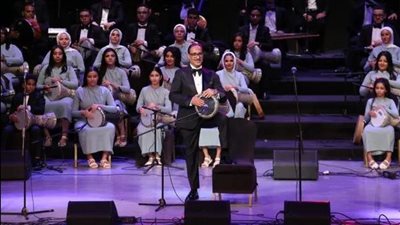 إيقاعات الأرتيست ومواهب الأوبرا على المسرح الصغير