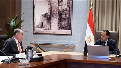 مدبولي: الموقع الاستراتيجي لمصر يعزز فرص الاستثمار في التخزين الذكي وسلاسل الإمداد