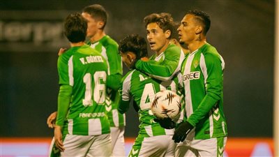 ريال بيتيس يفوز على دينامو زغرب بثلاثية في الدوري الأوروبي 