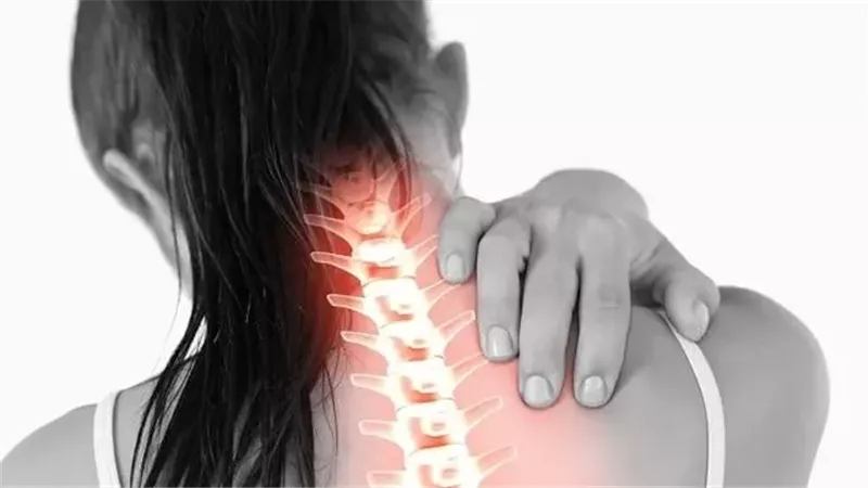 آلام الظهر والرقبة