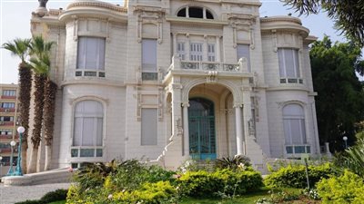 انتهت مدة عمله، 