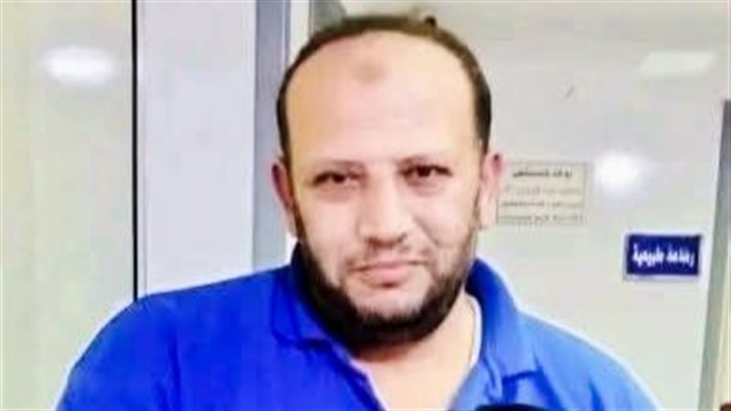 مسعف ينقذ مصابا ويولد