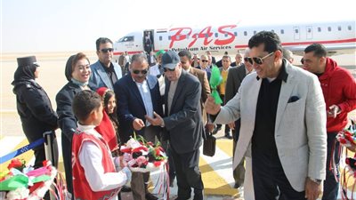  محافظ الوادي الجديد يستقبل وزير الرياضة لافتتاح عدد من المشروعات 