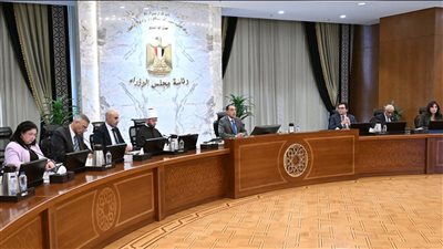 رئيس الوزراء يتابع زيادة الخدمات والأنشطة بالمحافظات الحدودية