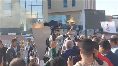 وزير الشباب يطلق شعلة الأولمبياد الحدودية من الوادي الجديد
