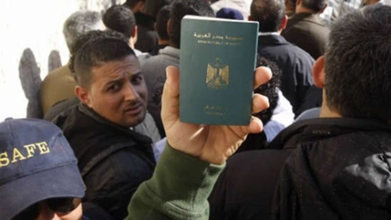 العمالة بالخارج،