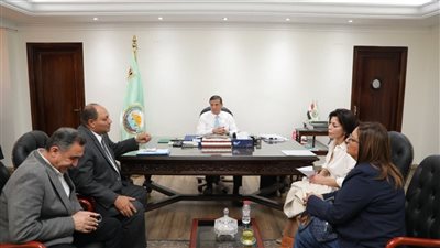 وزير الزراعة يطلق شراكة موسعة مع المجتمع المدني لمكافحة انتشار كلاب الشوارع 