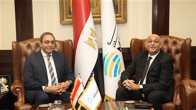 تنمية المشروعات يتعاون مع محافظة قنا لتطوير التكتلات الحرفية لتسويق منتجاتها محليا وعالميا 