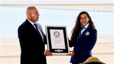 كامل الوزير يشهد بدء التشغيل التجريبي لمحطة البحر الأحمر لتداول الحاويات بميناء السخنة