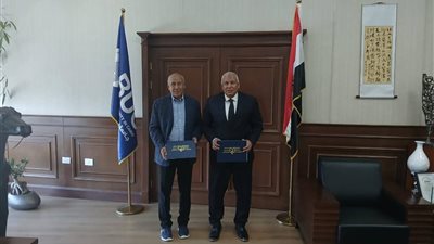 محافظ الوادي الجديد يوقّع بروتوكول إنشاء أول مدرسة دولية خاصة