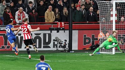 برينتفورد يتعادل مع ليدز 1-1 في مباراة مثيرة بالدوري الإنجليزي (صور)