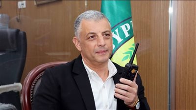 محافظ الإسماعيلية يتابع إزالة دورين مخالفين بعقار بحي ثالث