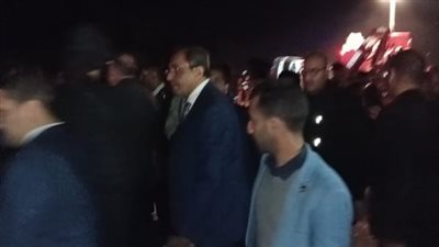 محافظ قنا يتابع ميدانيا حادث انقلاب ميكروباص بقرية الجبلاو ويوجه بسرعة إنهاء الإجراءات