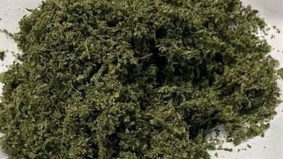 إحباط تهريب مخدرات بحوزة راكبتين في مطار الغردقة (صور)