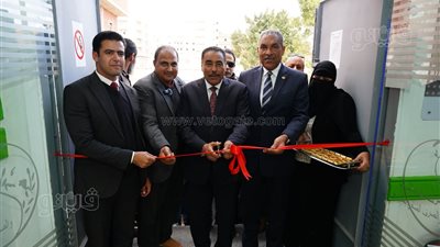 محافظ مطروح يفتتح مركز خدمة العملاء المطور لمياه الشرب برأس الحكمة