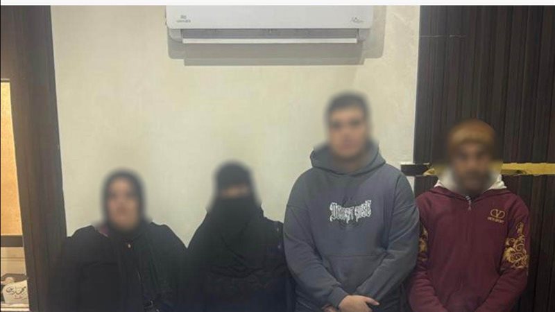 المتهمين 