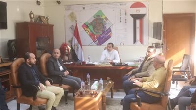 تنسيق مشترك بين جهازي العاشر من رمضان وبدر لتنفيذ مشروع صرف صحي 